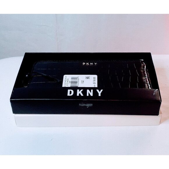 DKNY WOMEN BLACK LEATHER WALLET - Picture 6 of 6